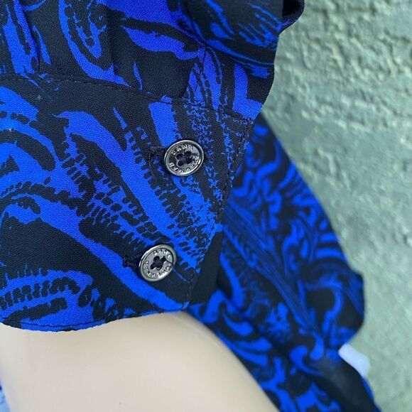 EUC DANA BUCHMAN Blue/Black Boho V-Neck Button Up Long Sleeve Blouse Size 6 - Picture 5 of 13